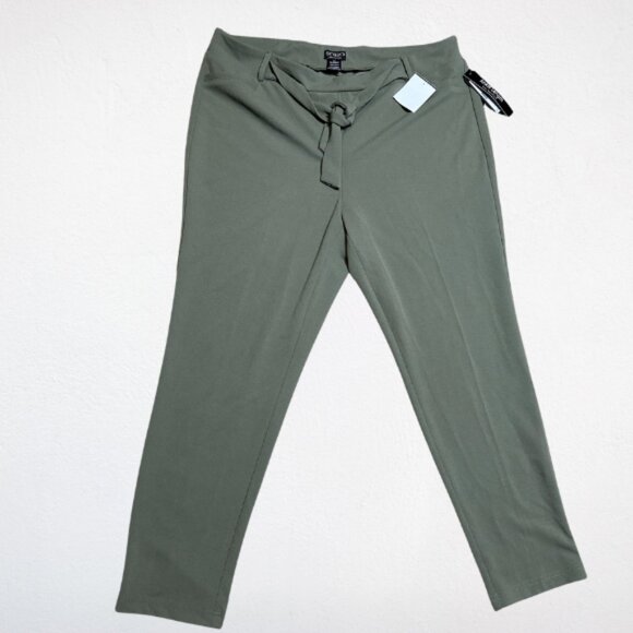 Soho Olive Green Ankle Pants with Waist Tie NWT Size 2X - Picture 1 of 3
